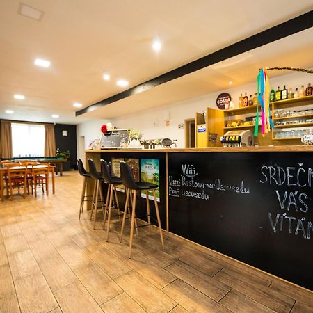 Penzion A Restaurace U Sousedu Strazny Esterno foto
