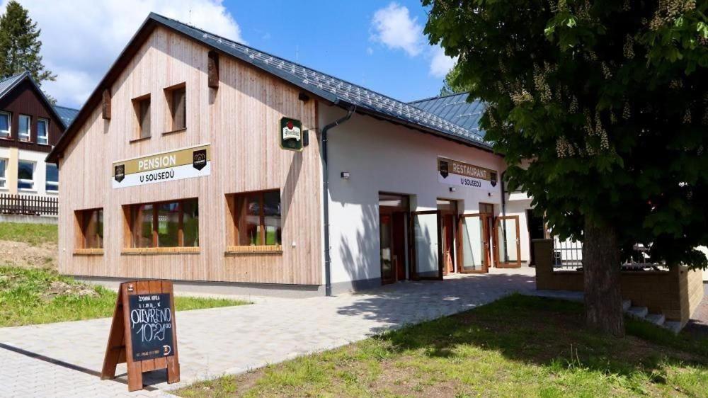 Penzion A Restaurace U Sousedu Strazny Esterno foto