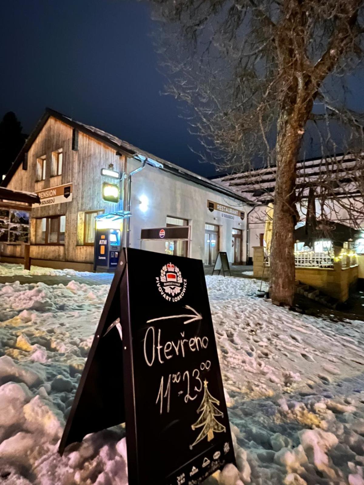 Penzion A Restaurace U Sousedu Strazny Esterno foto