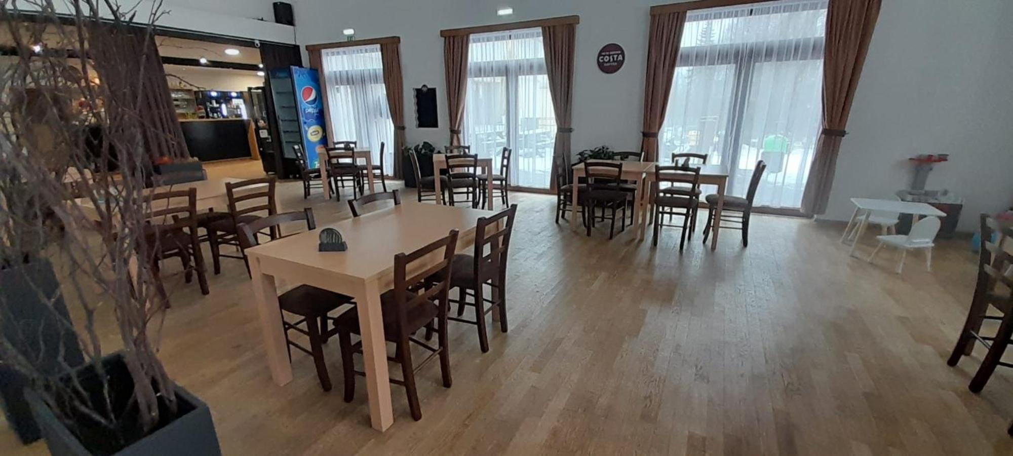 Penzion A Restaurace U Sousedu Strazny Esterno foto