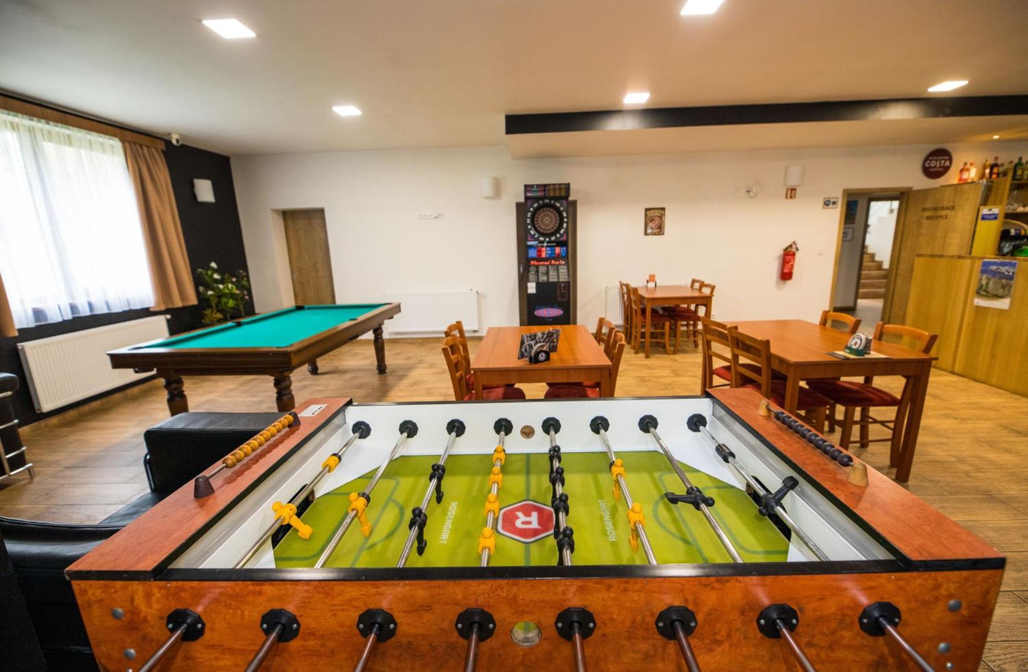 Penzion A Restaurace U Sousedu Strazny Esterno foto